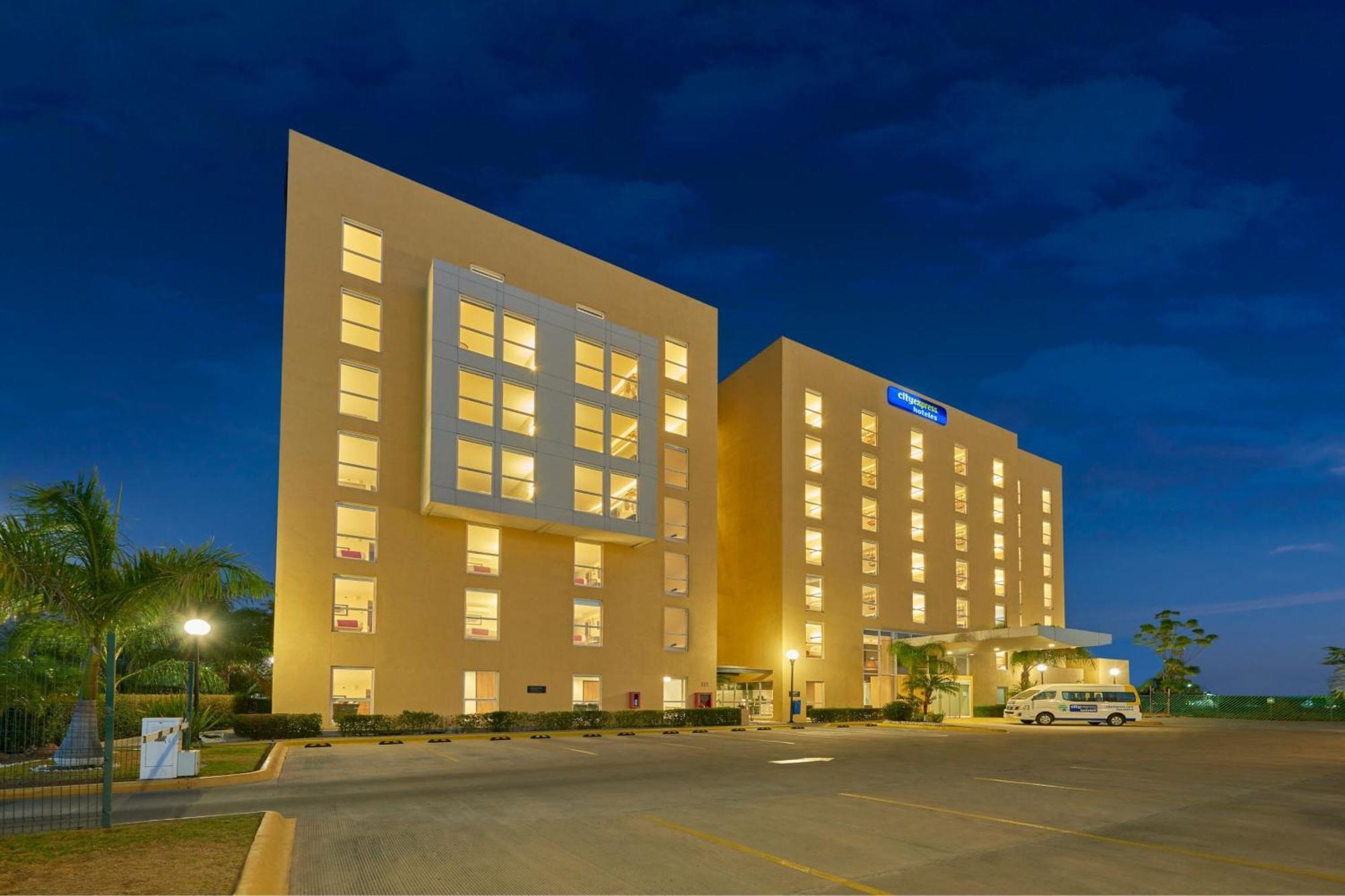 City Express By Marriott سالامانكا المظهر الخارجي الصورة