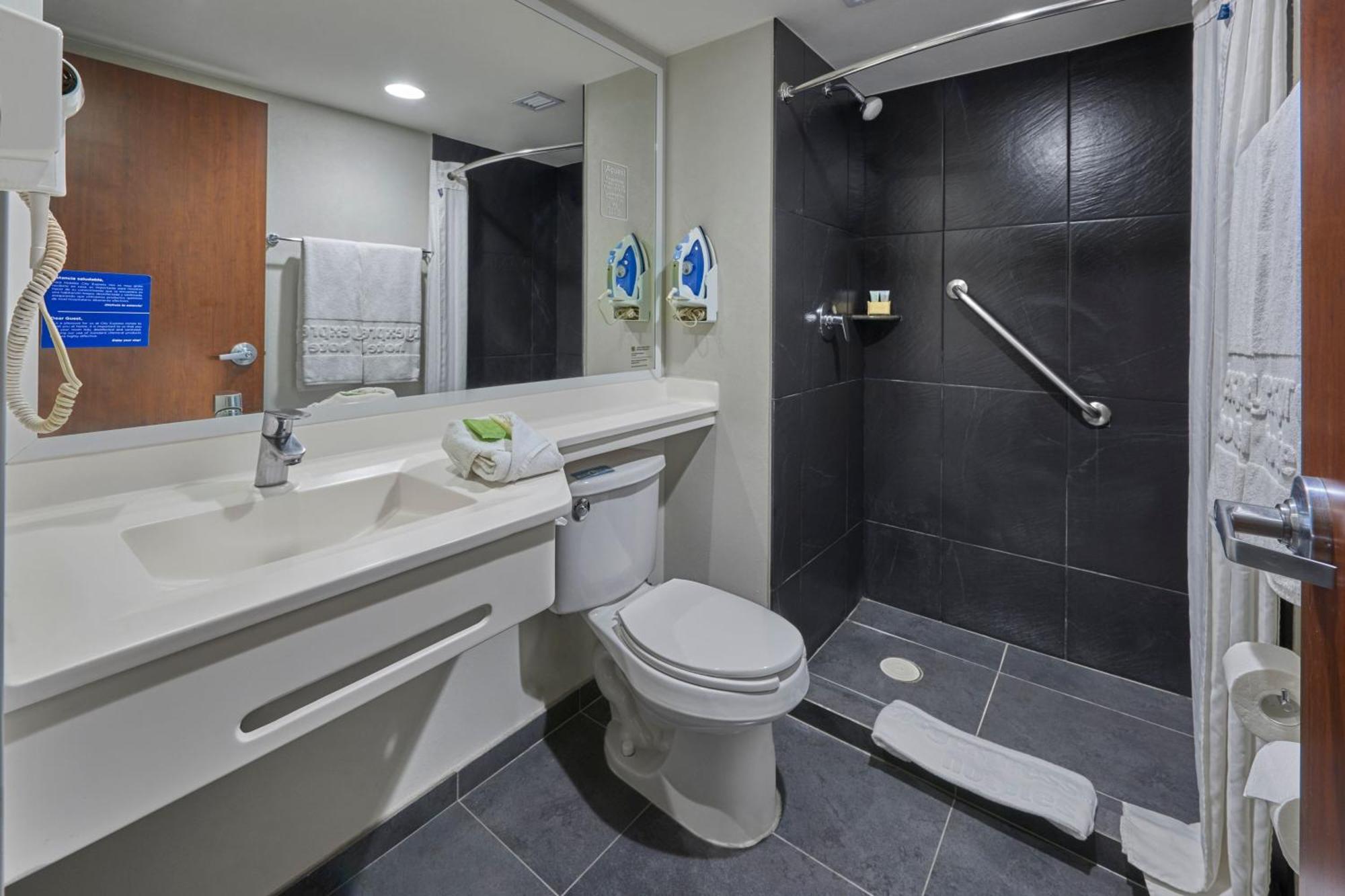 City Express By Marriott سالامانكا المظهر الخارجي الصورة