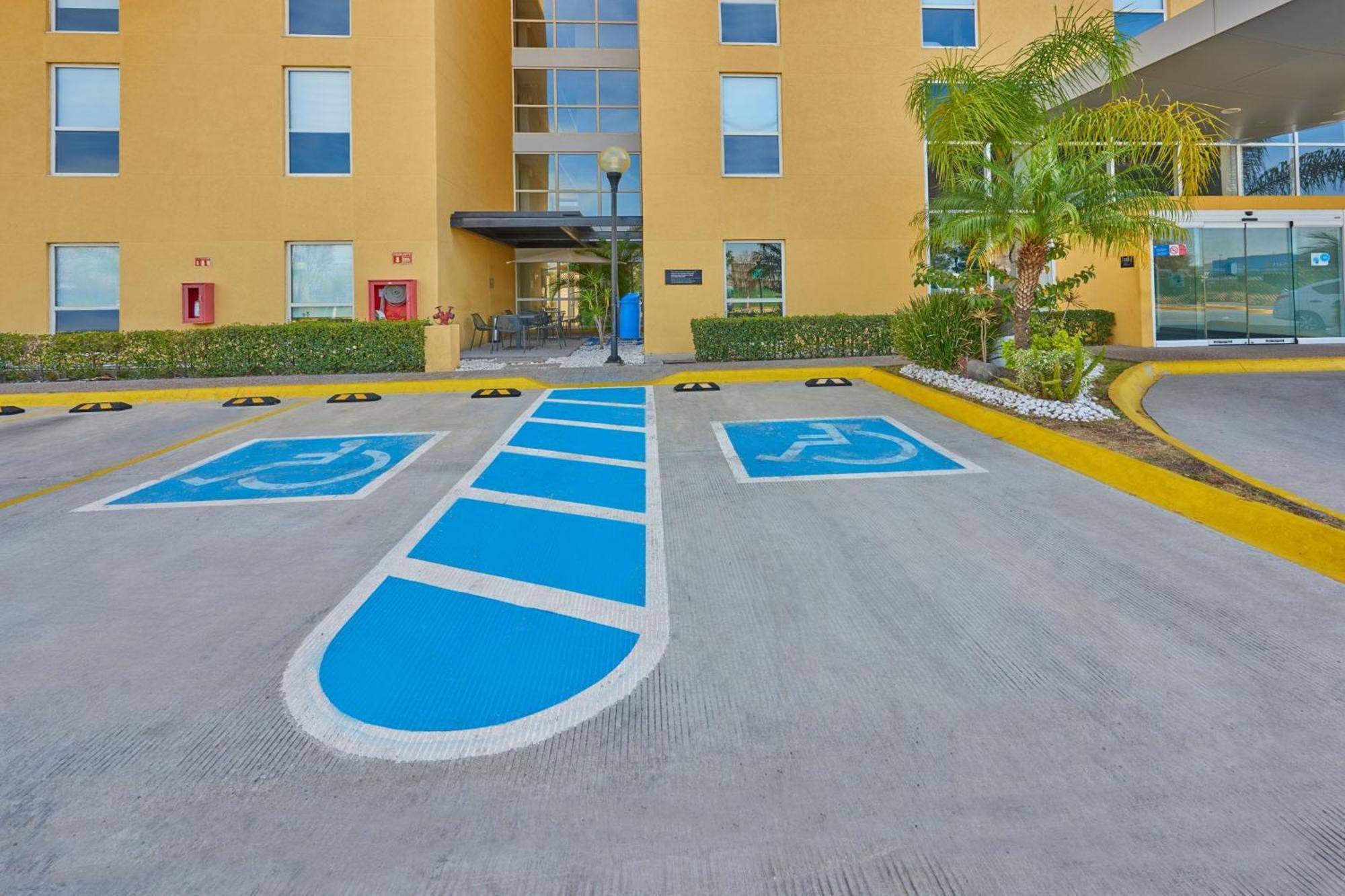 City Express By Marriott سالامانكا المظهر الخارجي الصورة